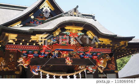 秩父神社　社殿の華麗な彫刻 118069567