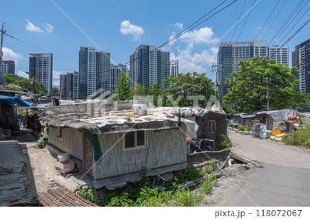韓国の九龍村 クリョンマウルの風景 118072067