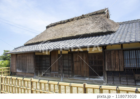 新美南吉の養家 118073010