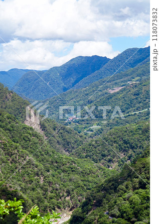 南横公路からの風景・霧鹿峡谷【台湾/台東県】 118073832