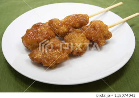 ヤンニョムチキン串 ヤンニョムチキン串 118074043