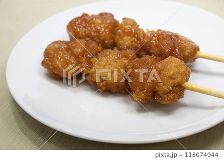 ヤンニョムチキン串 ヤンニョムチキン串 118074044