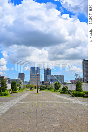 ビルと都市風景　さいたま新都心　上小町付近からの眺め　　　　 118074686