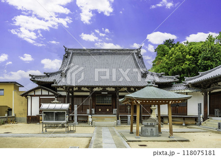 四国八十八箇所59番　国分寺　本堂　愛媛県今治市 118075181