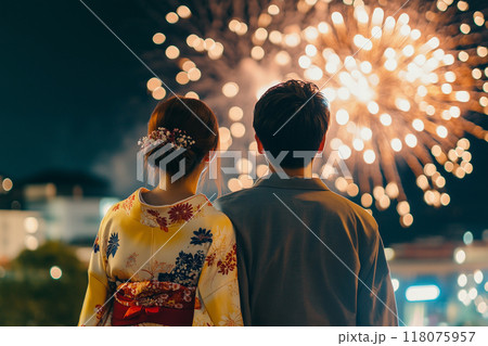 打ち上げ花火を見上げるアジア人カップルの写真6 AI生成画像 打ち上げ花火を見上げるアジア人カップルの写真6 AI生成画像 118075957