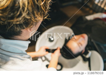 beauty parlor beauty parlor 118076310