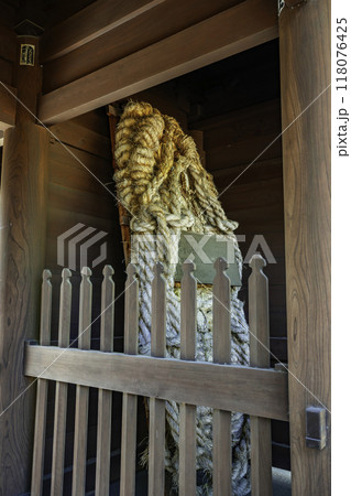 四国八十八箇所76番　金倉寺　仁王門　巨大わらじ　香川県善通寺市 118076425