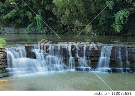 黒滝（「三木のナイアガラ）／ 兵庫県三木市吉川町 118082681
