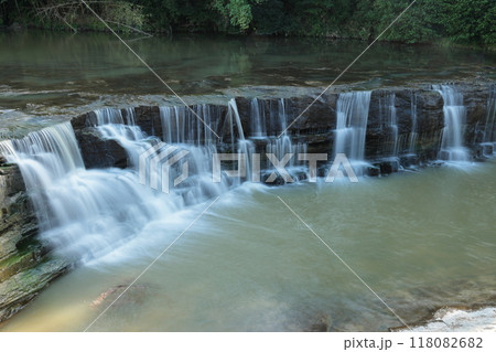 黒滝（「三木のナイアガラ）／ 兵庫県三木市吉川町 118082682