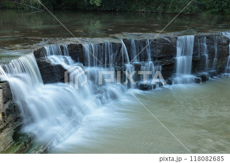 黒滝（「三木のナイアガラ）／ 兵庫県三木市吉川町 118082685