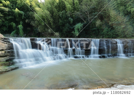 黒滝（「三木のナイアガラ）／ 兵庫県三木市吉川町 118082692