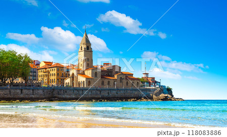 Beautiful view of the city of Gijon in Asturias, Spain 118083886