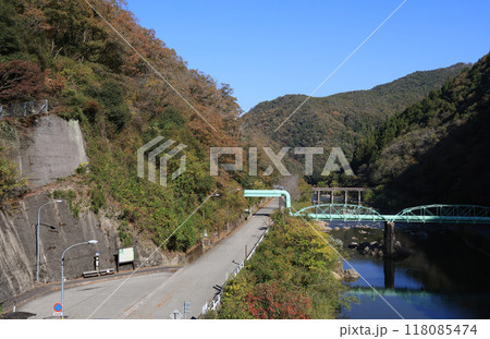 宝塚市　武田尾の秋 118085474