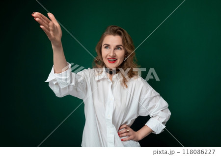 Woman Wearing White Shirt and Bow Tie Woman Wearing White Shirt and Bow Tie 118086227
