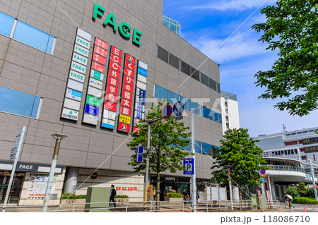 千葉県　船橋市　船橋駅前の都市風景（船橋フェイスビル） 118086710