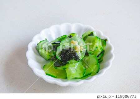 塩もみ胡瓜の海苔とわさび和え 塩もみ胡瓜の海苔とわさび和え 118086773