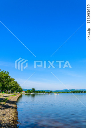 網走湖　さわやかな女満別湖畔 118093659