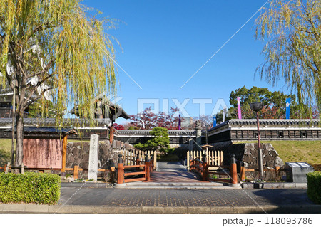 秋の勝龍寺城跡 118093786