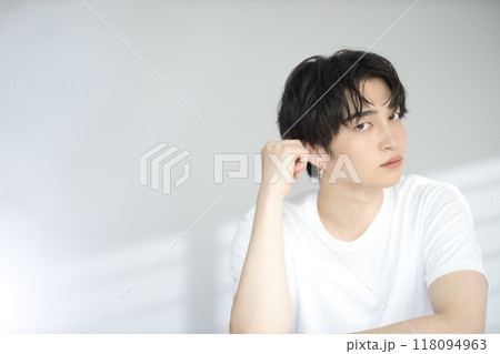 20代男性のビューティー 118094963