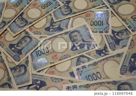 千円札　背景 118097048