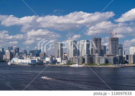 《東京都》東京ベイエリア・タワーマンションの風景 118097638