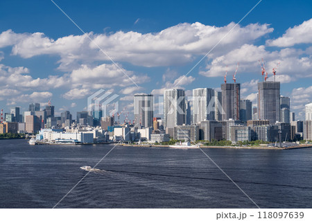 《東京都》東京ベイエリア・タワーマンションの風景 118097639