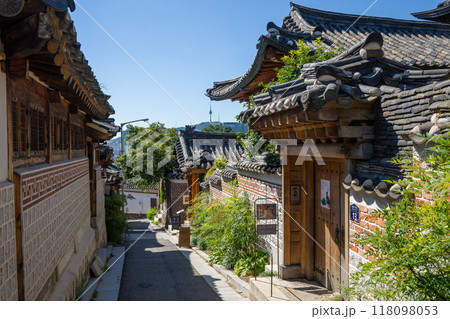 韓国ソウルの北村韓屋村 118098053