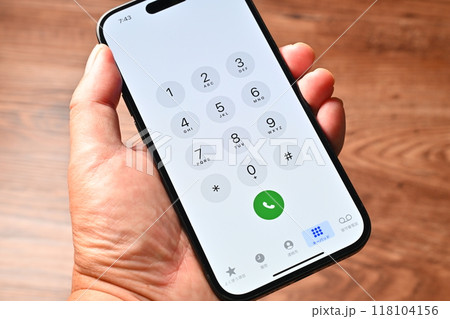スマートフォン、スマホ、携帯電話、キーパッド、通話イメージ スマートフォン、スマホ、携帯電話、キーパッド、通話イメージ 118104156