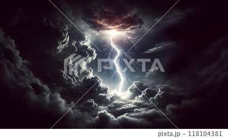 落雷する様子　雷雲　イメージ写真 118104381