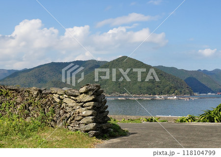 屋形島から見た蒲江港 118104799