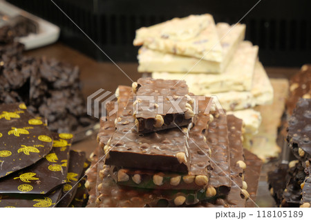 dark chocolate candy displaying at shop  118105189