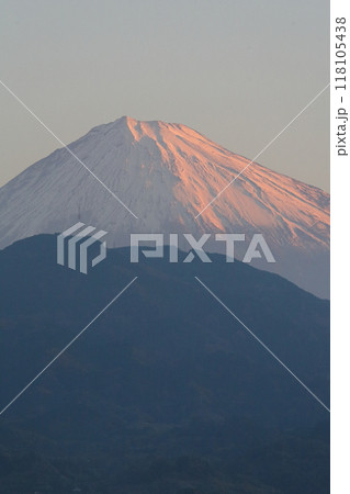 富士山・由比ガ浜夜明け【静岡県静岡市】 118105438