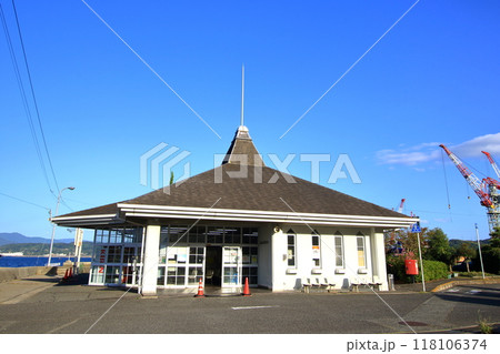 江田島市から広島市へ向かう発着港 (高田港) 118106374