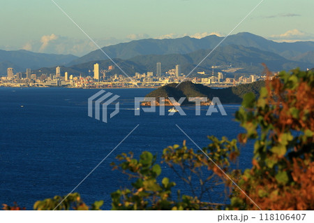 山と都市と海と島と自然 118106407
