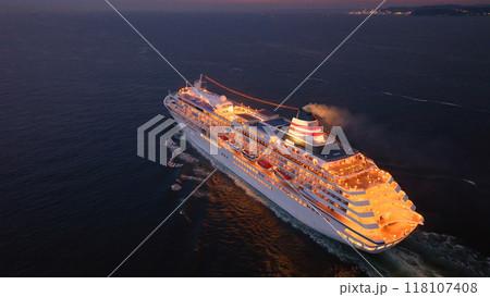 クルーズ客船　飛鳥Ⅱの船旅 118107408