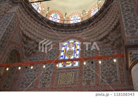 トルコ イスタンブール ブルー･モスク 花のモチーフの壁 118108343