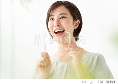 デンタルケア 女性 デンタルケア 女性 118110434