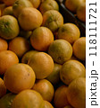 自然の恵み、オーガニックマーケットのフレッシュなオレンジ 自然の恵み、オーガニックマーケットのフレッシュなオレンジ 118111721