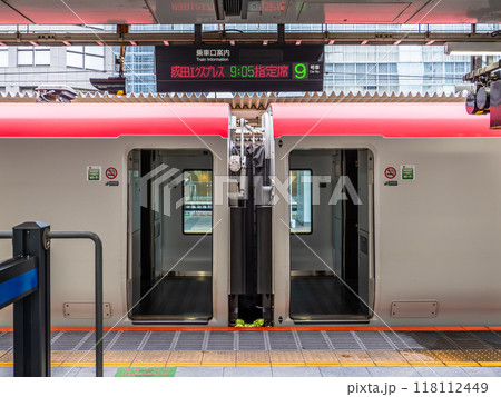 成田エクスプレス(N'EX)の乗車口案内表示 成田エクスプレス(N'EX)の乗車口案内表示 118112449