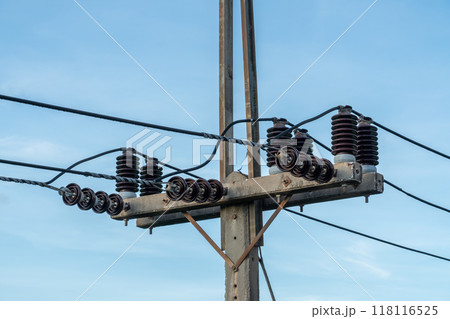 Electricity pole with transfer 118116525