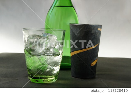 焼酎ロック 118120410