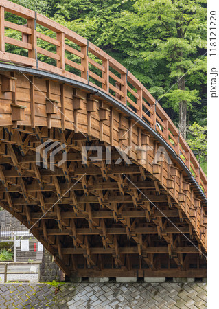 日本 長野県塩尻市奈良井にある中山道の宿馬町、奈良井宿の奈良井川に架かる木曽の大橋 日本 長野県塩尻市奈良井にある中山道の宿馬町、奈良井宿の奈良井川に架かる木曽の大橋 118121220