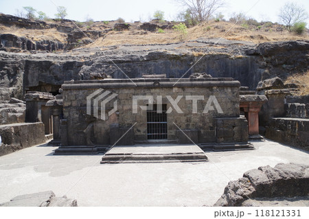インド 世界遺産エローラ石窟群 インド 世界遺産エローラ石窟群 118121331