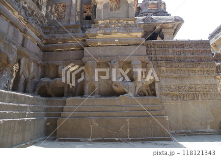 インド 世界遺産エローラ石窟群 インド 世界遺産エローラ石窟群 118121343