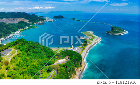 淡路島の成ヶ島全景を生石岬公園を交えてドローンで上空から撮影 118121916