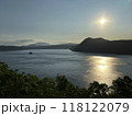 朝日が照らす摩周湖 118122079