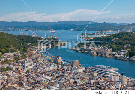 千光寺公園からの眺め。尾道水道と尾道の町並み(広島県尾道市) 千光寺公園からの眺め。尾道水道と尾道の町並み(広島県尾道市) 118122216