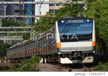 JR中央線の電車 E233系 118124177