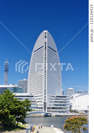 横浜・みなとみらい 横浜港の海岸の風景 横浜・みなとみらい 横浜港の海岸の風景 118126414