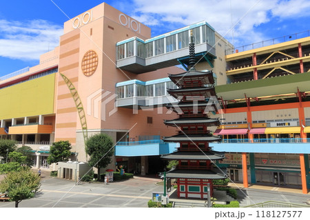 海老名駅前　海老名市観光シンボルモニュメント【七重の塔】 118127577